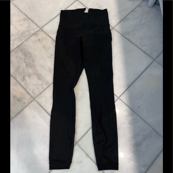 Lululemon pants. A11 - Picture 1 of 6